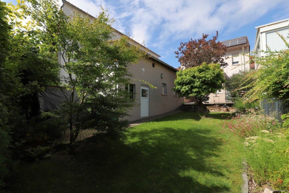 Ansicht Garten - Seitenbau Einfamilienhaus M�hltal / Nieder-Beerbach